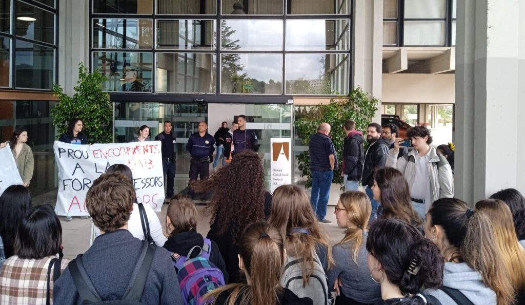 Estudiants de la UAB es mobilitzen contra l'assetjament sexual / SEPC