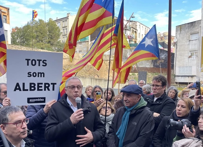 Parlon i Trapero: més enllà de la polèmica i les mentides al Parlament Foto capçalera: Diari El Món/QS/Campanya TotsSomAlbert.