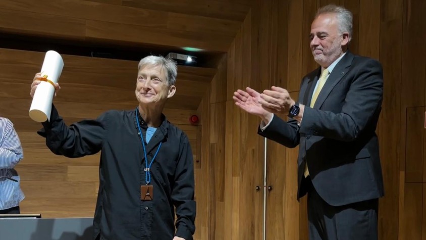 Judith Butler amb el rector de la UAB, durant la investidura | Universitat Autònoma de Barcelona