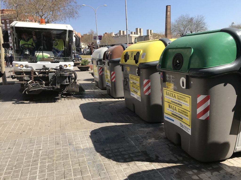 ActualitatLa taxa d’escombraries de Badalona hauria de pujar de 100 a 422 euros per habitatge per complir la llei
